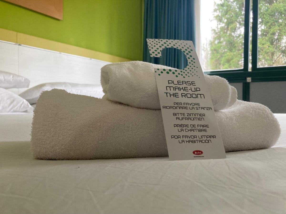 Green Hotel Motel Vergiate Extérieur photo