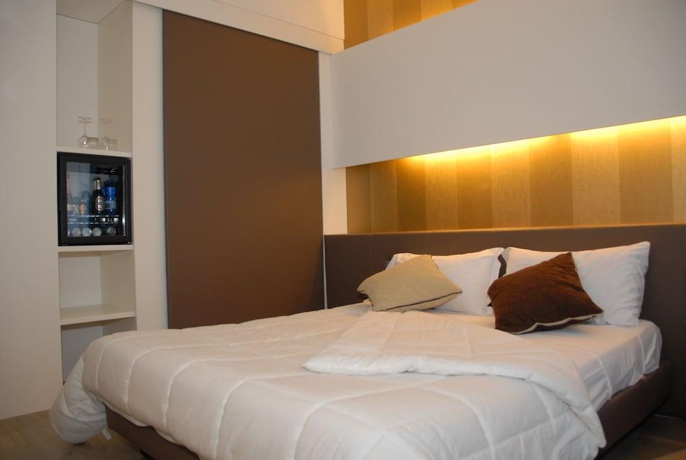 Green Hotel Motel Vergiate Extérieur photo